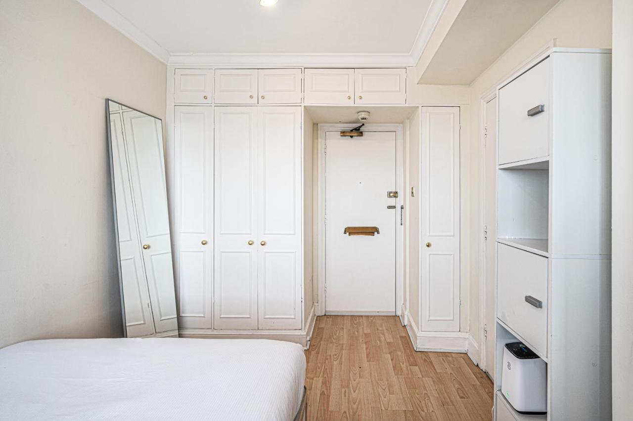 South Kensington Excellent Location Studio At Chelsea Cloister Hotel Londra Esterno foto